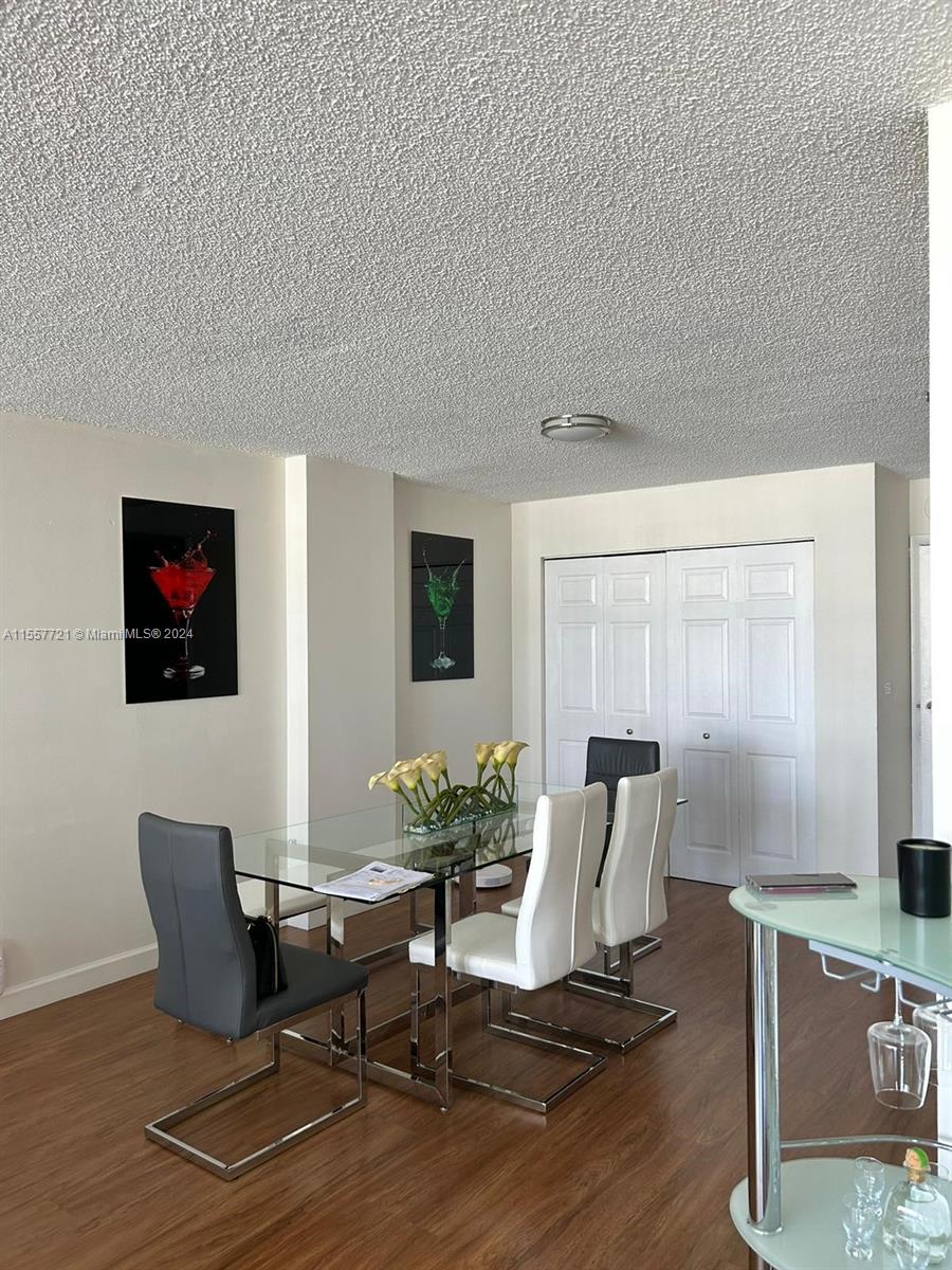Miami Beach, Florida 33141, 1 Bedroom Bedrooms, ,1 BathroomBathrooms,Residentiallease,For Rent,A11557721