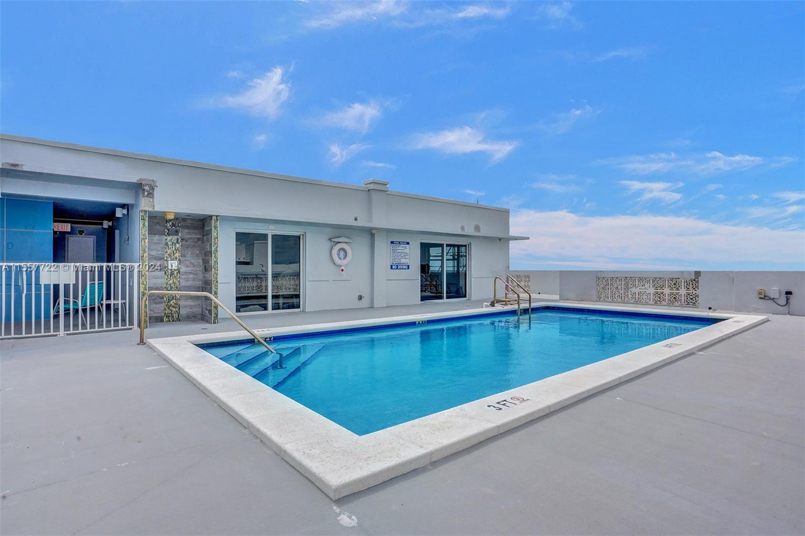 320 S Surf Road 402, Hollywood, Florida 33019, 1 Bedroom Bedrooms, ,1 BathroomBathrooms,Residential,For Sale,320 S Surf Road 402,A11557722