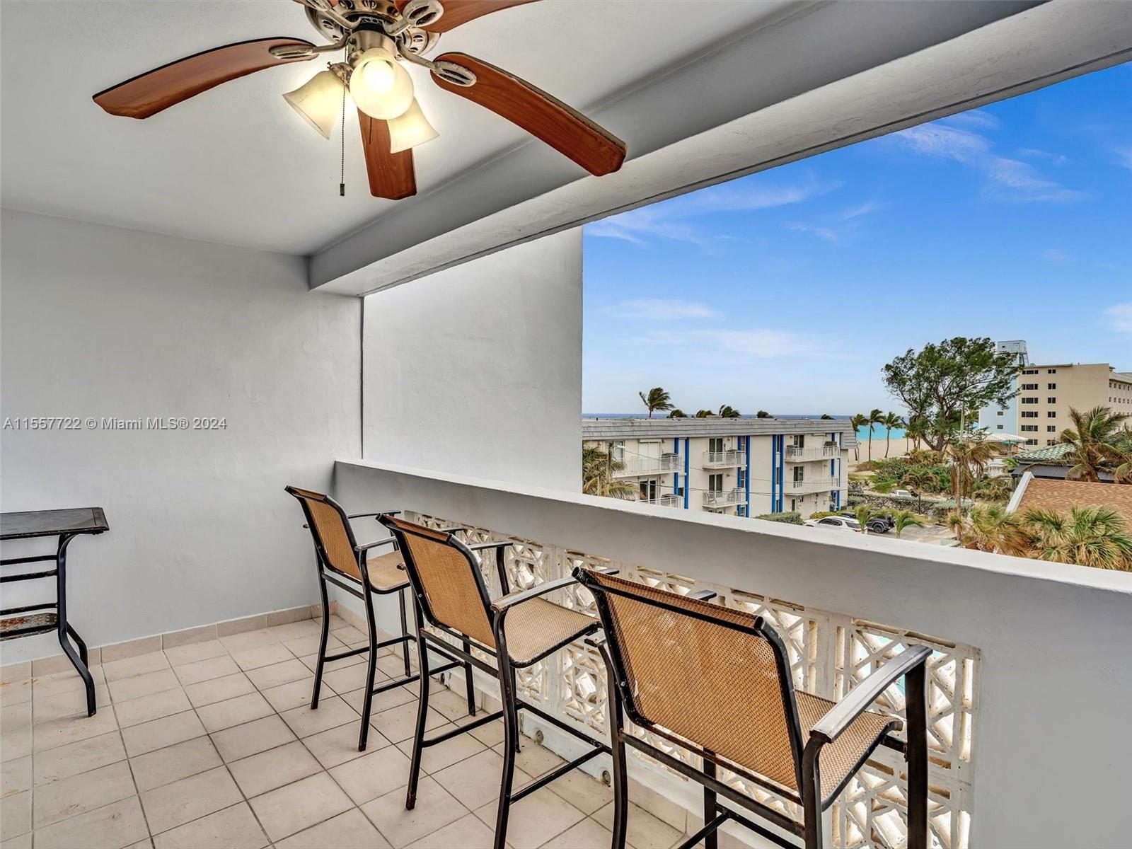 320 S Surf Road 402, Hollywood, Florida 33019, 1 Bedroom Bedrooms, ,1 BathroomBathrooms,Residential,For Sale,320 S Surf Road 402,A11557722