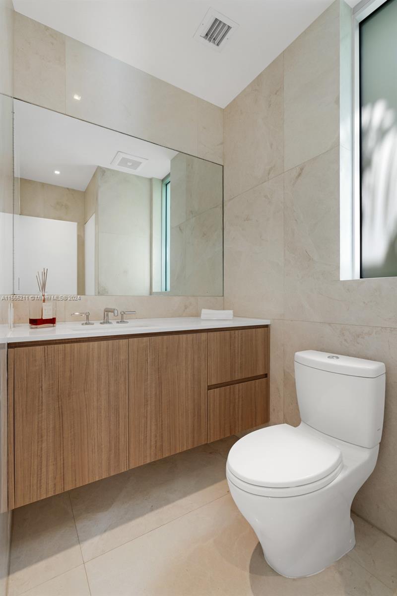 234 Washington Ave D, Miami Beach, Florida 33139, 3 Bedrooms Bedrooms, ,3 BathroomsBathrooms,Residential,For Sale,234 Washington Ave D,A11555211