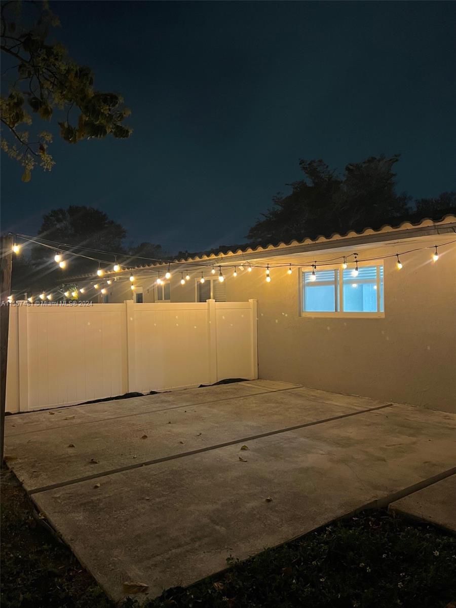 1212 NE 121st St 1212, Biscayne Park, Florida 33161, 3 Bedrooms Bedrooms, ,2 BathroomsBathrooms,Residentiallease,For Rent,1212 NE 121st St 1212,A11557481