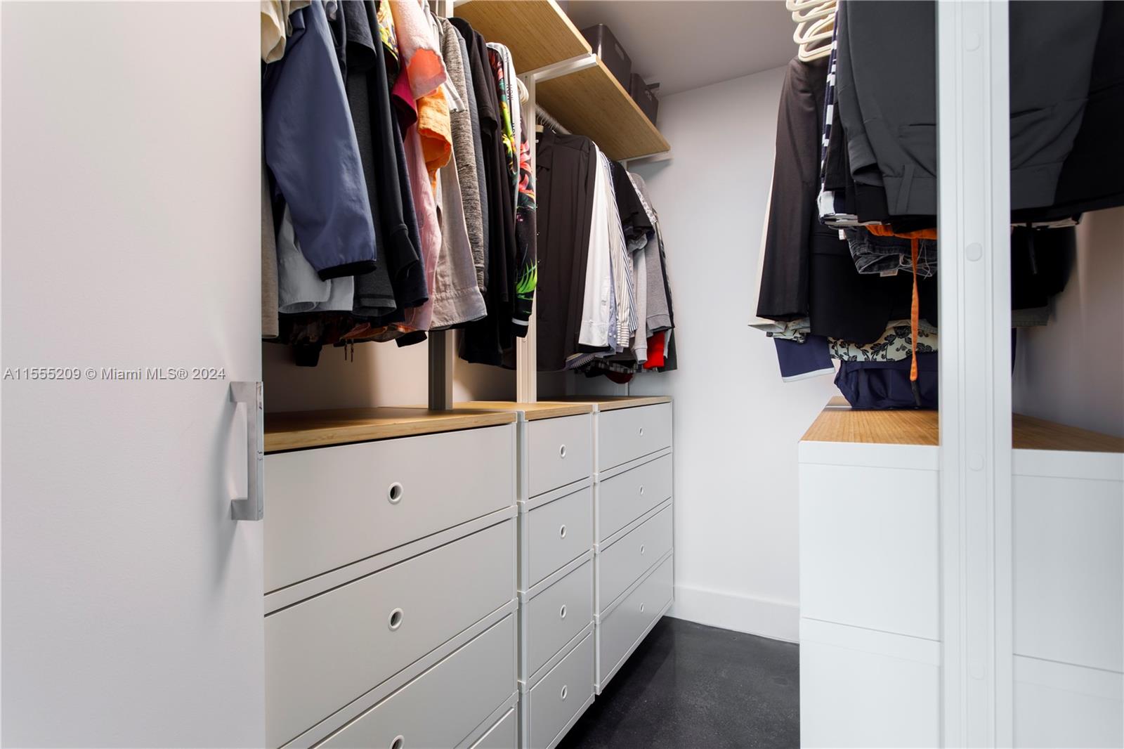 350 NE 24th St 1203, Miami, Florida 33137, 2 Bedrooms Bedrooms, ,2 BathroomsBathrooms,Residentiallease,For Rent,350 NE 24th St 1203,A11555209