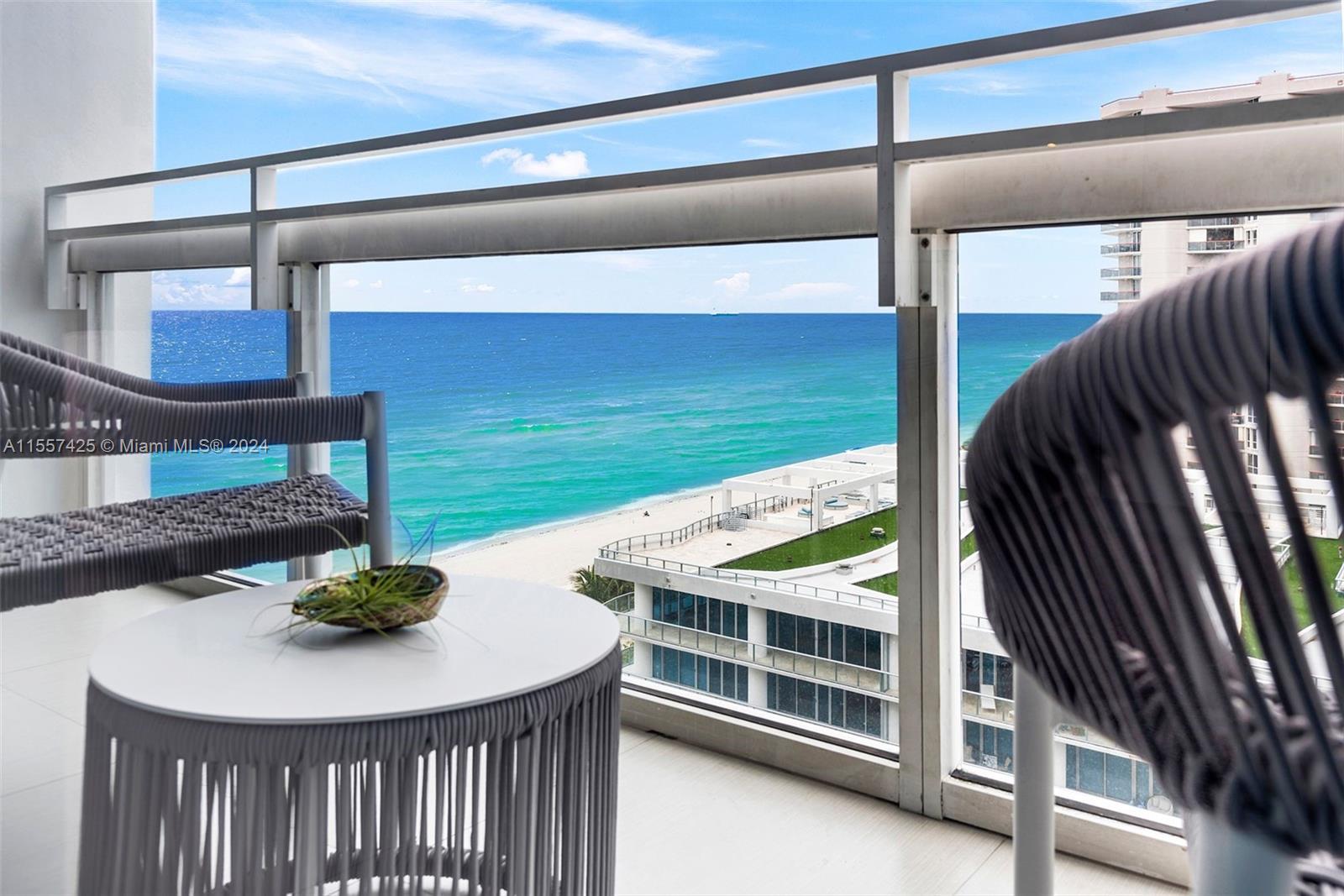6801 Collins Ave 1206, Miami Beach, Florida 33141, 2 Bedrooms Bedrooms, ,2 BathroomsBathrooms,Residentiallease,For Rent,6801 Collins Ave 1206,A11557425