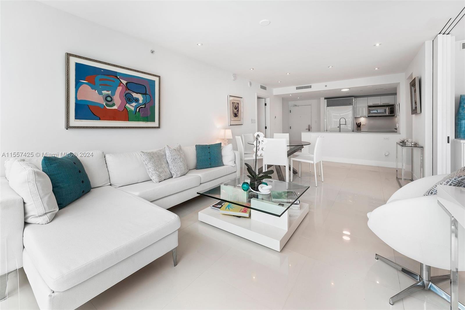 6801 Collins Ave 1206, Miami Beach, Florida 33141, 2 Bedrooms Bedrooms, ,2 BathroomsBathrooms,Residentiallease,For Rent,6801 Collins Ave 1206,A11557425