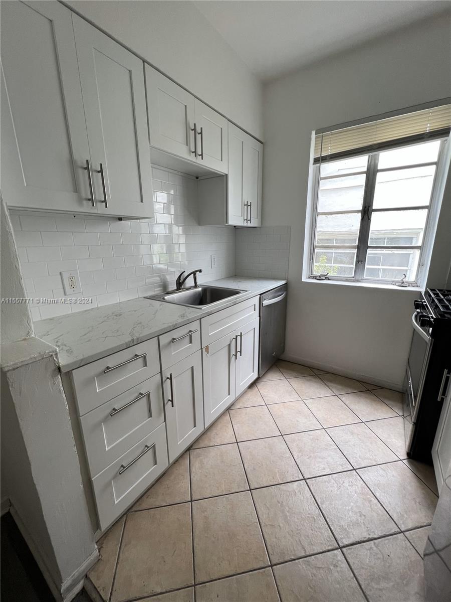 1611 SW Euclid Ave 3, Miami Beach, Florida 33139, ,1 BathroomBathrooms,Residentiallease,For Rent,1611 SW Euclid Ave 3,A11557771