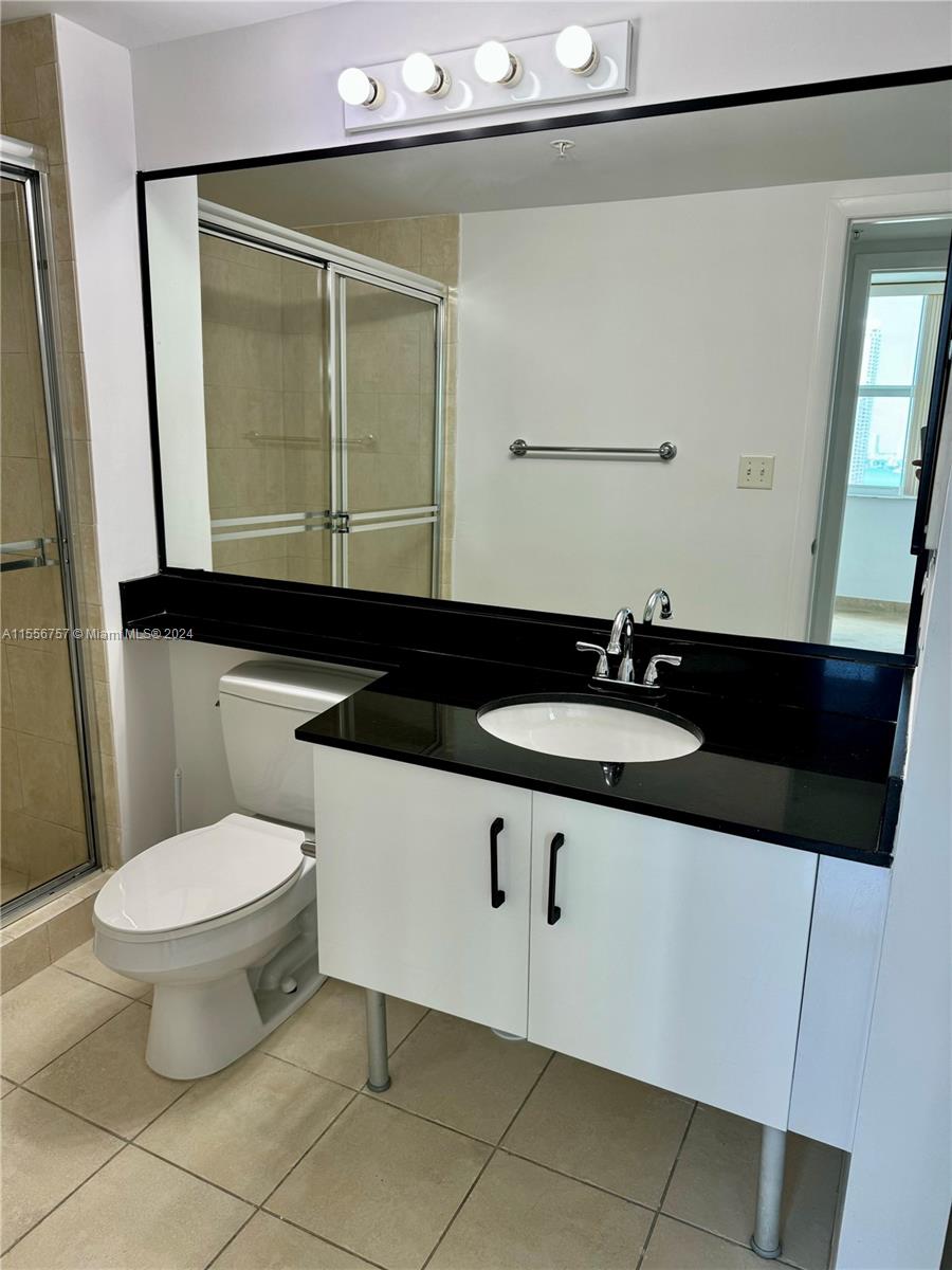 31 SE 5th St 1704, Miami, Florida 33131, 2 Bedrooms Bedrooms, ,2 BathroomsBathrooms,Residential,For Sale,31 SE 5th St 1704,A11556757