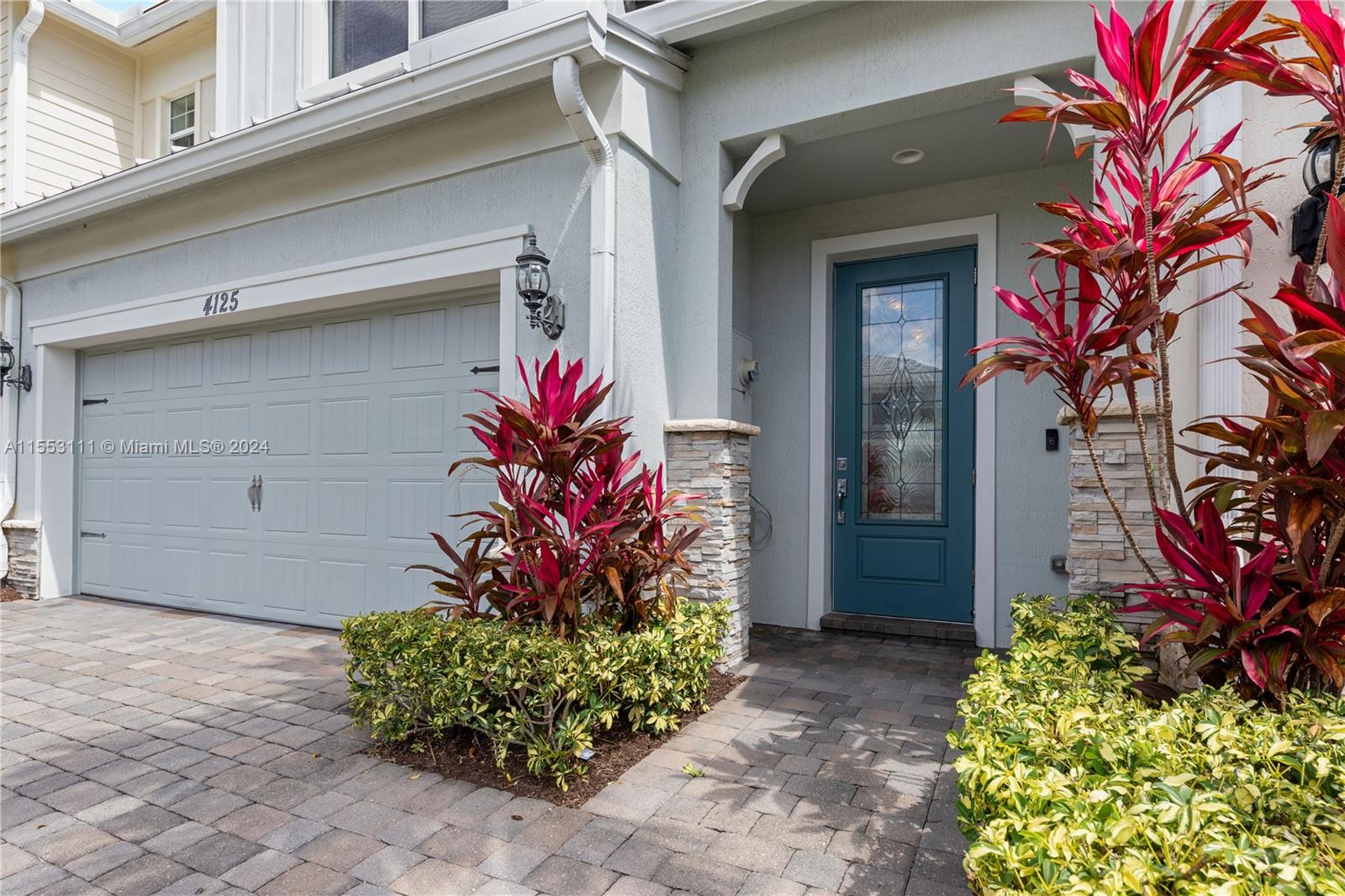 4125 Large Leaf Ln, Hollywood, Florida 33021, 3 Bedrooms Bedrooms, ,2 BathroomsBathrooms,Residential,For Sale,4125 Large Leaf Ln,A11553111