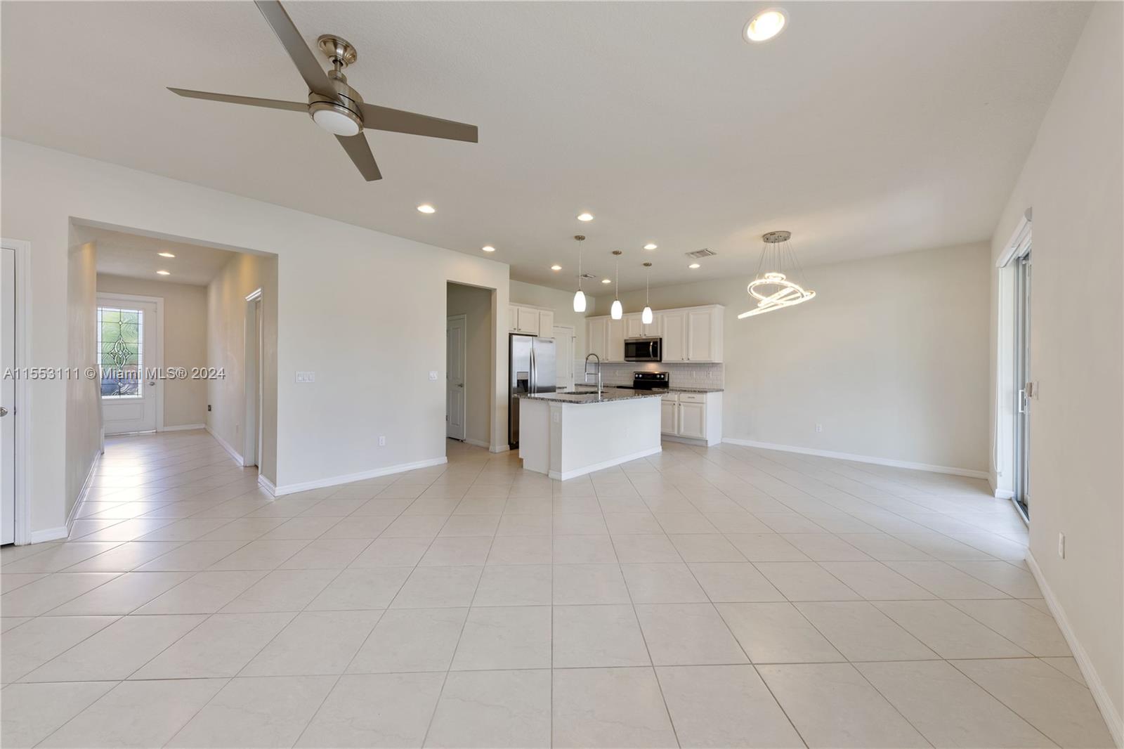 4125 Large Leaf Ln, Hollywood, Florida 33021, 3 Bedrooms Bedrooms, ,2 BathroomsBathrooms,Residential,For Sale,4125 Large Leaf Ln,A11553111