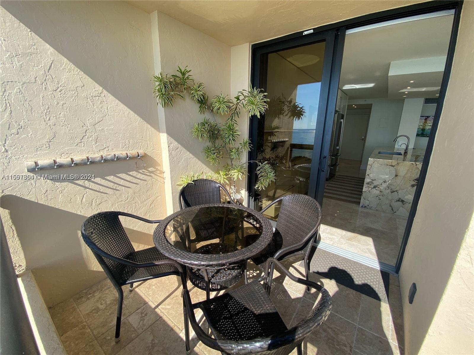 2555 Collins Ave 1201, Miami Beach, Florida 33140, 2 Bedrooms Bedrooms, ,2 BathroomsBathrooms,Residentiallease,For Rent,2555 Collins Ave 1201,A11557804