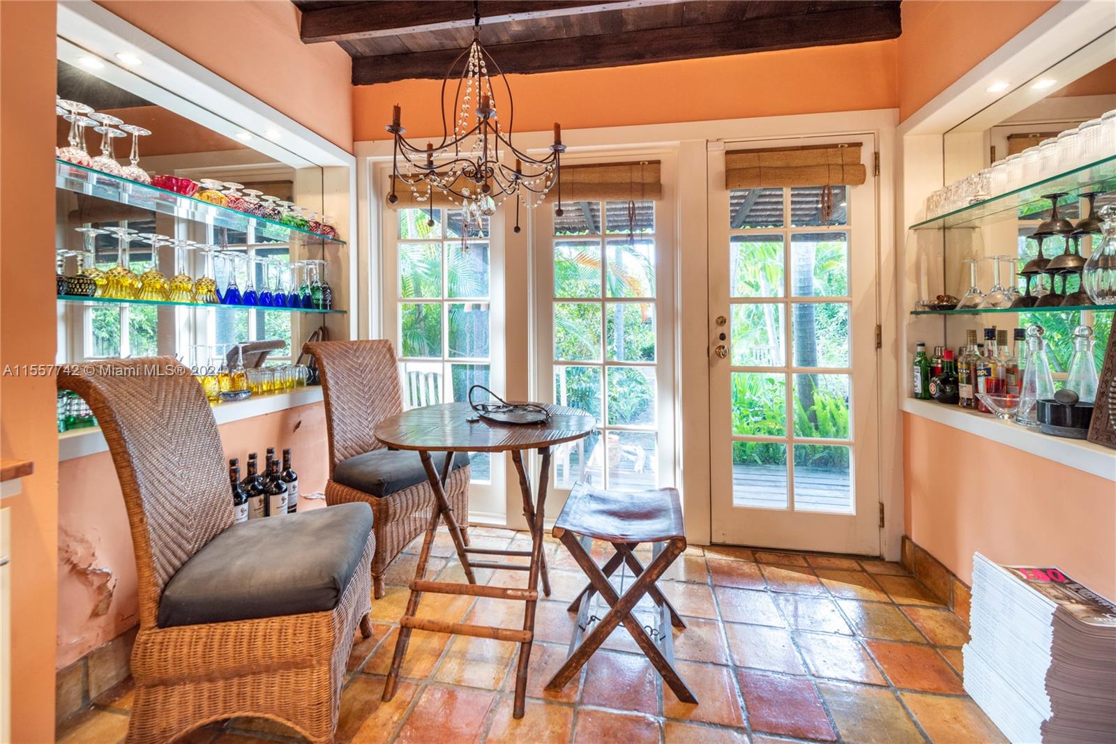 1646 Mayo St, Hollywood, Florida 33020, 2 Bedrooms Bedrooms, ,1 BathroomBathrooms,Residential,For Sale,1646 Mayo St,A11557742