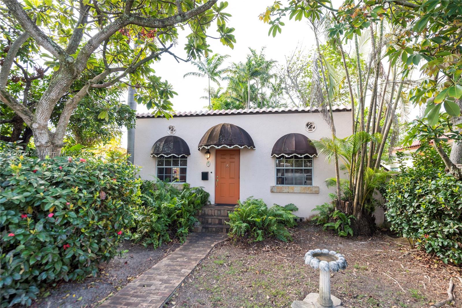 1646 Mayo St, Hollywood, Florida 33020, 2 Bedrooms Bedrooms, ,1 BathroomBathrooms,Residential,For Sale,1646 Mayo St,A11557742