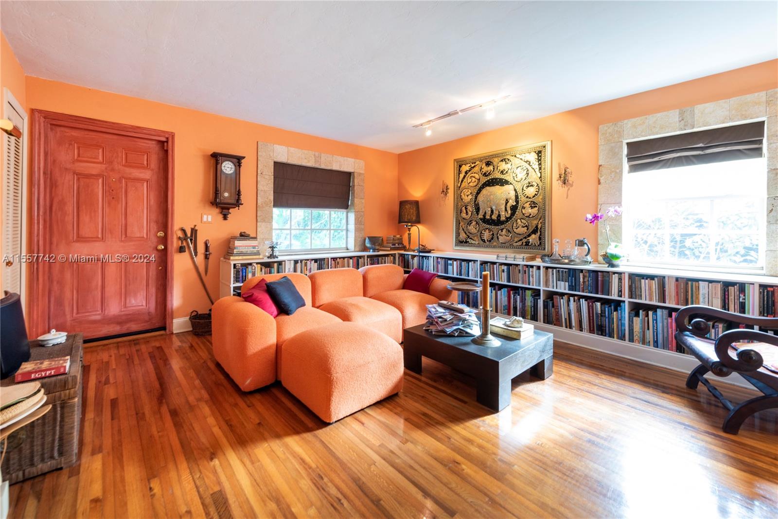 1646 Mayo St, Hollywood, Florida 33020, 2 Bedrooms Bedrooms, ,1 BathroomBathrooms,Residential,For Sale,1646 Mayo St,A11557742