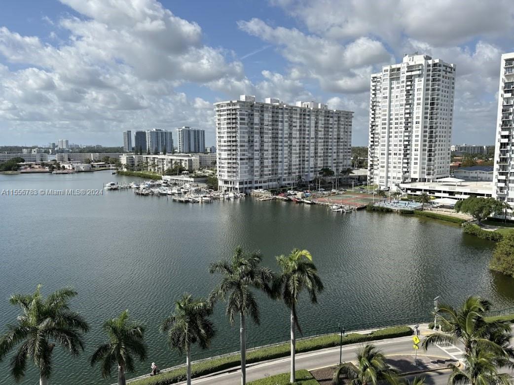 2801 NE 183rd St 1015W, Aventura, Florida 33160, 1 Bedroom Bedrooms, ,1 BathroomBathrooms,Residential,For Sale,2801 NE 183rd St 1015W,A11556783