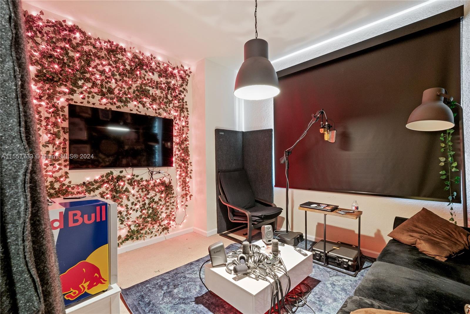 11503 NW 89th St 215, Doral, Florida 33178, 3 Bedrooms Bedrooms, ,2 BathroomsBathrooms,Residential,For Sale,11503 NW 89th St 215,A11557733