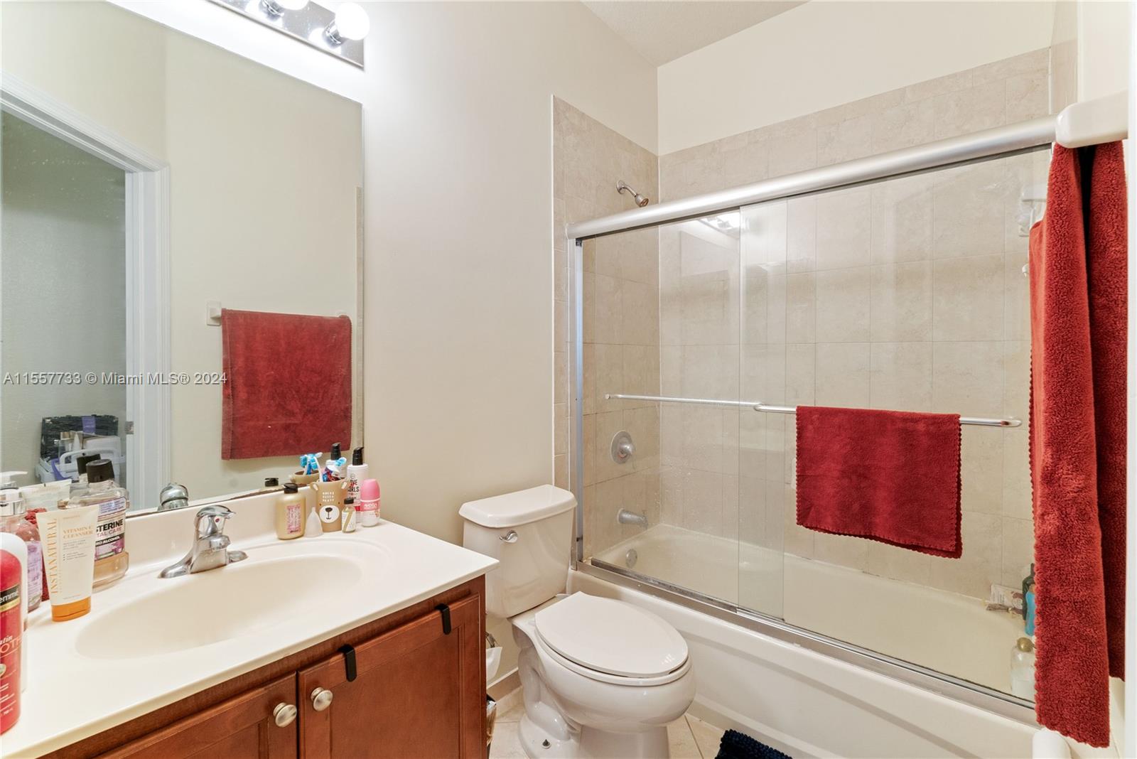 11503 NW 89th St 215, Doral, Florida 33178, 3 Bedrooms Bedrooms, ,2 BathroomsBathrooms,Residential,For Sale,11503 NW 89th St 215,A11557733