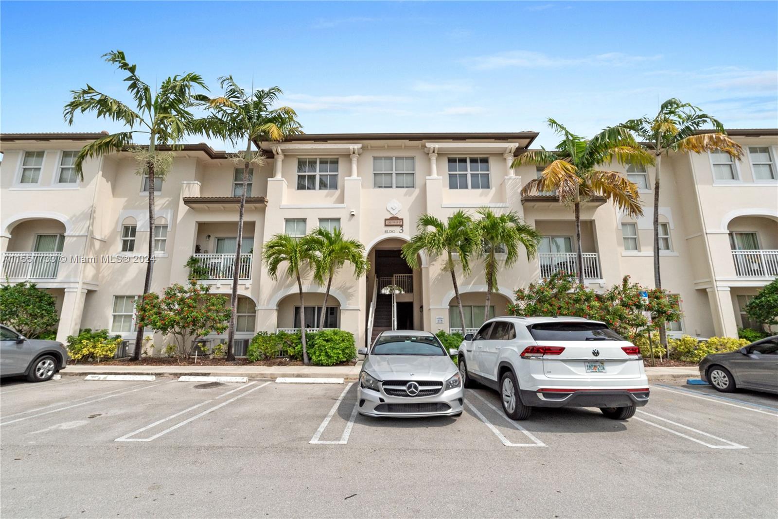 11503 NW 89th St 215, Doral, Florida 33178, 3 Bedrooms Bedrooms, ,2 BathroomsBathrooms,Residential,For Sale,11503 NW 89th St 215,A11557733