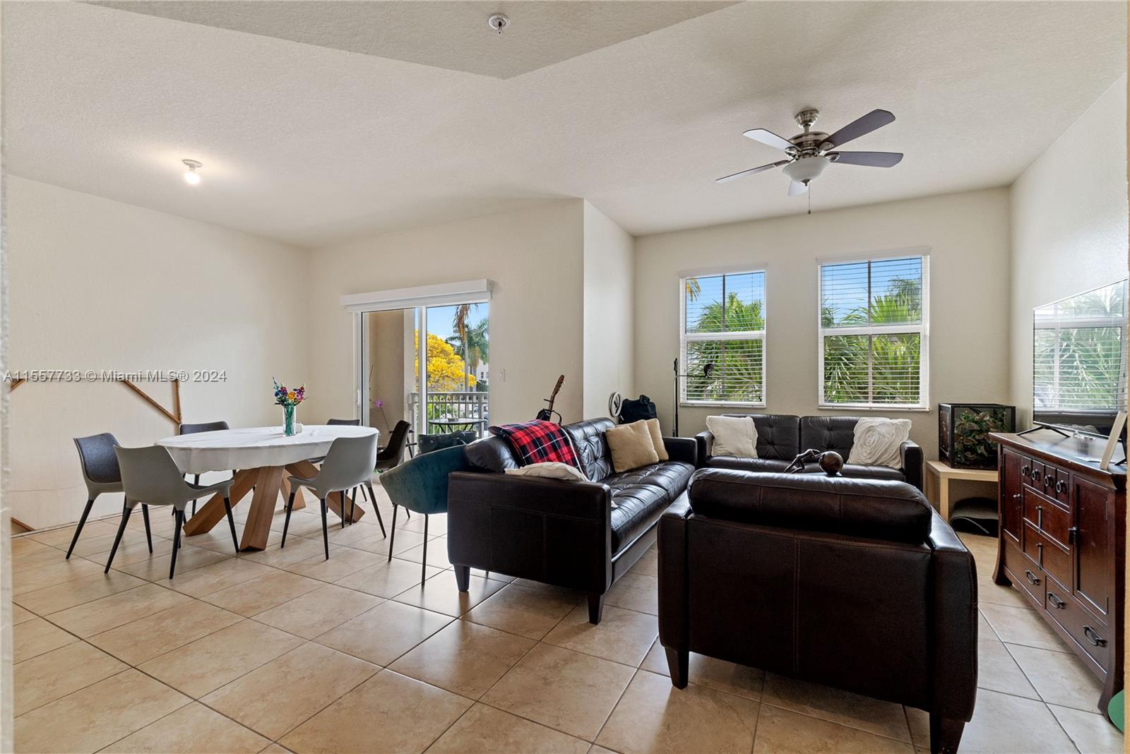 11503 NW 89th St 215, Doral, Florida 33178, 3 Bedrooms Bedrooms, ,2 BathroomsBathrooms,Residential,For Sale,11503 NW 89th St 215,A11557733