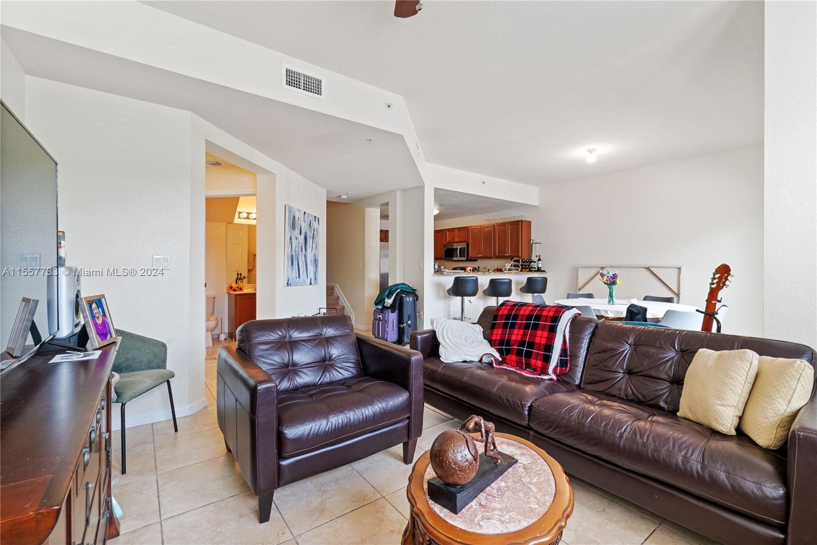 11503 NW 89th St 215, Doral, Florida 33178, 3 Bedrooms Bedrooms, ,2 BathroomsBathrooms,Residential,For Sale,11503 NW 89th St 215,A11557733