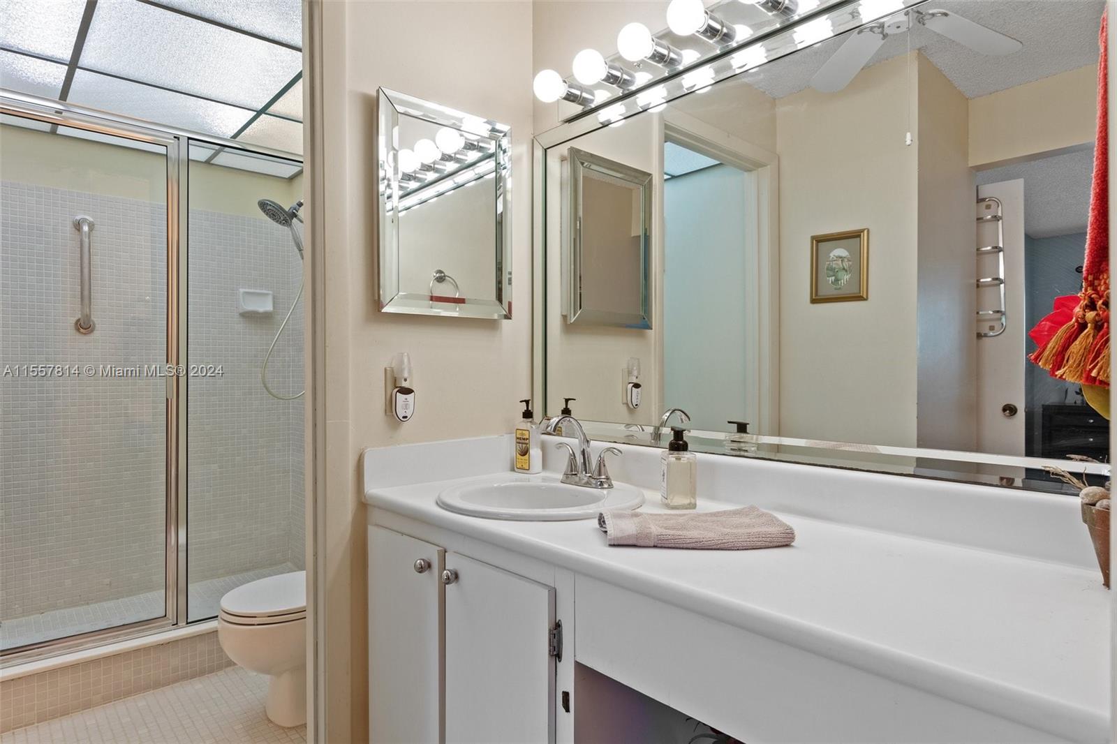 9398 S Belfort Cir 204, Tamarac, Florida 33321, 2 Bedrooms Bedrooms, ,2 BathroomsBathrooms,Residential,For Sale,9398 S Belfort Cir 204,A11557814