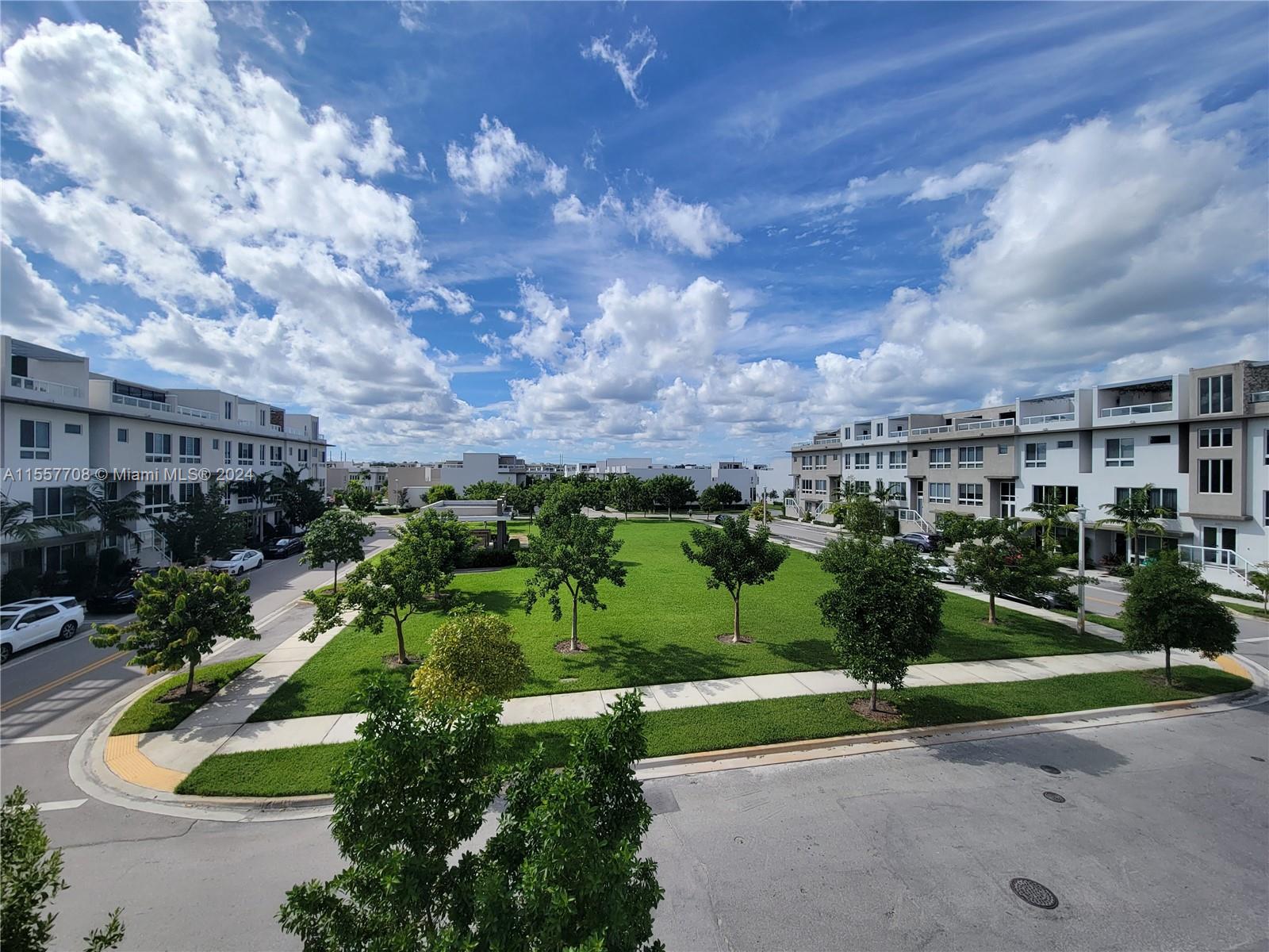 6401 NW 103rd Pl 105, Doral, Florida 33178, 3 Bedrooms Bedrooms, ,2 BathroomsBathrooms,Residential,For Sale,6401 NW 103rd Pl 105,A11557708