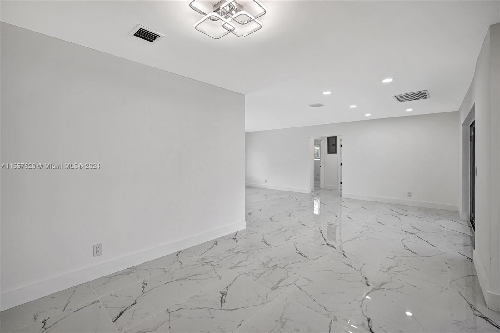 1326 Arthur St, Hollywood, Florida 33019, 3 Bedrooms Bedrooms, ,2 BathroomsBathrooms,Residential,For Sale,1326 Arthur St,A11557820