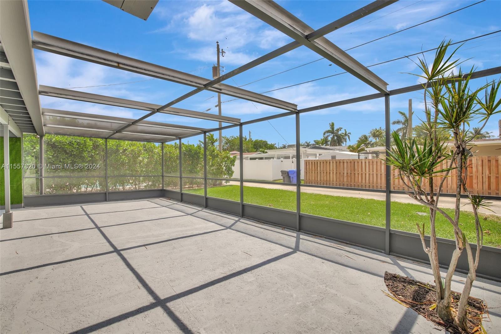 1326 Arthur St, Hollywood, Florida 33019, 3 Bedrooms Bedrooms, ,2 BathroomsBathrooms,Residential,For Sale,1326 Arthur St,A11557820