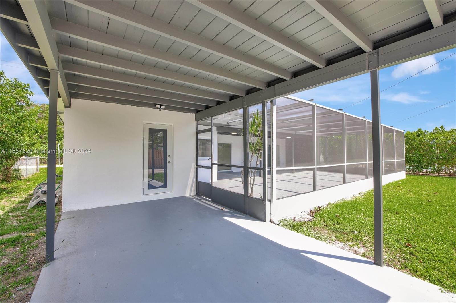 1326 Arthur St, Hollywood, Florida 33019, 3 Bedrooms Bedrooms, ,2 BathroomsBathrooms,Residential,For Sale,1326 Arthur St,A11557820