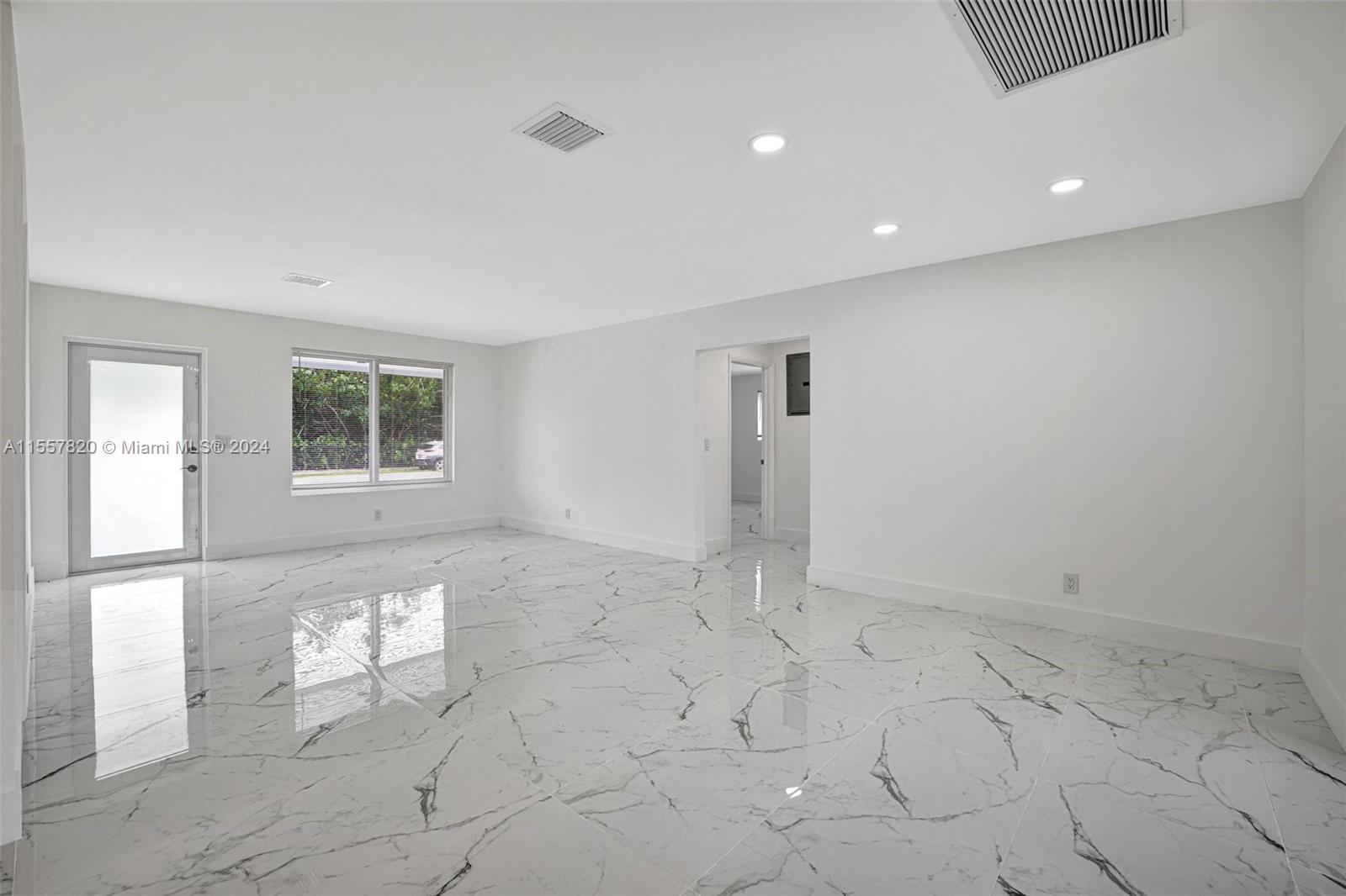 1326 Arthur St, Hollywood, Florida 33019, 3 Bedrooms Bedrooms, ,2 BathroomsBathrooms,Residential,For Sale,1326 Arthur St,A11557820