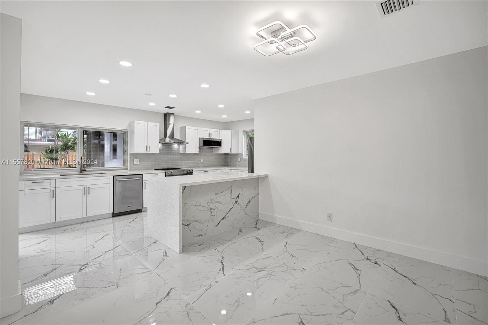 1326 Arthur St, Hollywood, Florida 33019, 3 Bedrooms Bedrooms, ,2 BathroomsBathrooms,Residential,For Sale,1326 Arthur St,A11557820