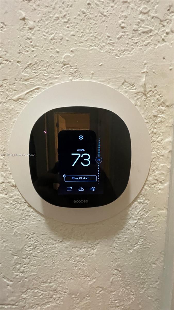 1955 Washington St, Hollywood, Florida 33020, 3 Bedrooms Bedrooms, ,2 BathroomsBathrooms,Residential,For Sale,1955 Washington St,A11557099