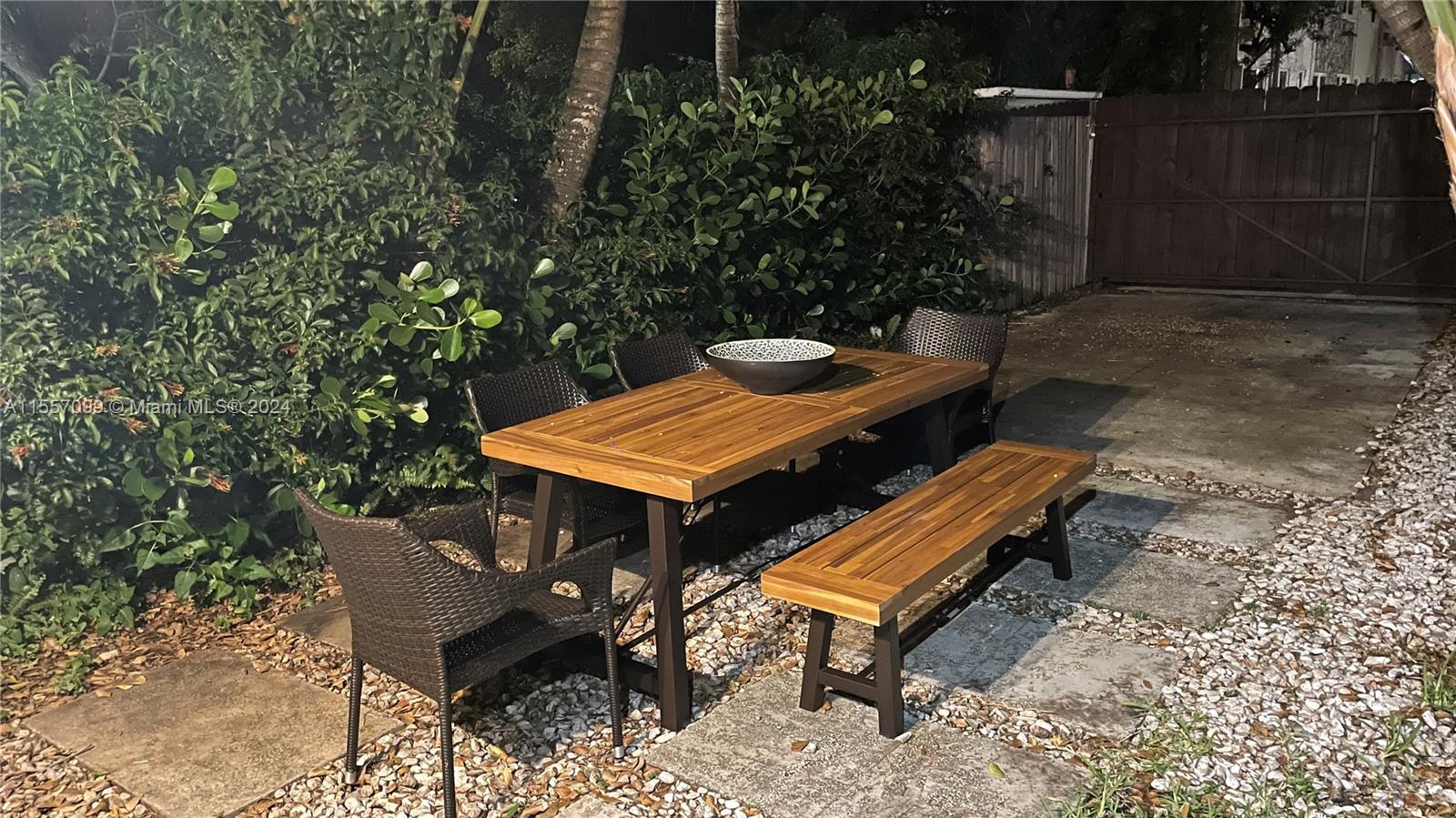 1955 Washington St, Hollywood, Florida 33020, 3 Bedrooms Bedrooms, ,2 BathroomsBathrooms,Residential,For Sale,1955 Washington St,A11557099