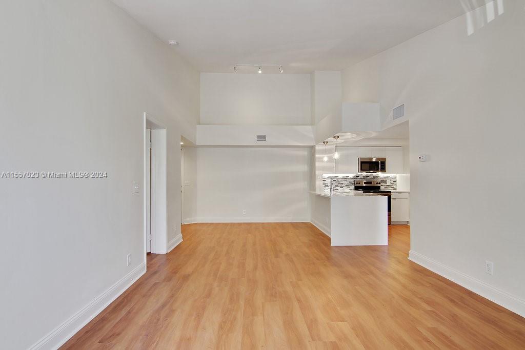 3605 NE 207th St 1102, Aventura, Florida 33180, 2 Bedrooms Bedrooms, ,2 BathroomsBathrooms,Residentiallease,For Rent,3605 NE 207th St 1102,A11557823