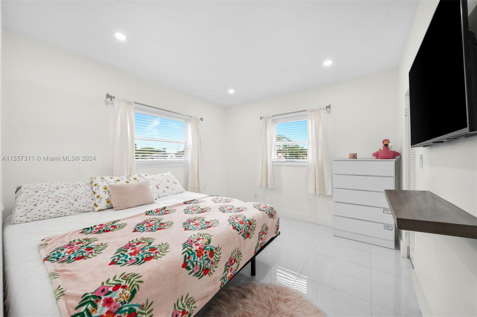 420 SW 51st Ave, Miami, Florida 33134, 3 Bedrooms Bedrooms, ,2 BathroomsBathrooms,Residential,For Sale,420 SW 51st Ave,A11557311