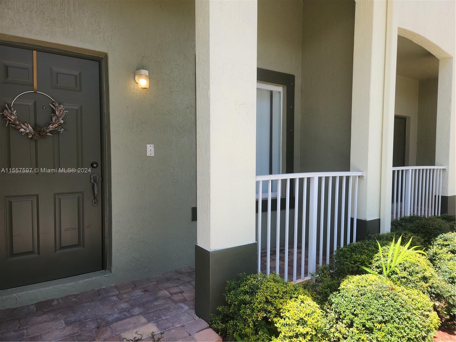 1963 SE 23rd Rd, Homestead, Florida 33035, 4 Bedrooms Bedrooms, ,3 BathroomsBathrooms,Residentiallease,For Rent,1963 SE 23rd Rd,A11557597