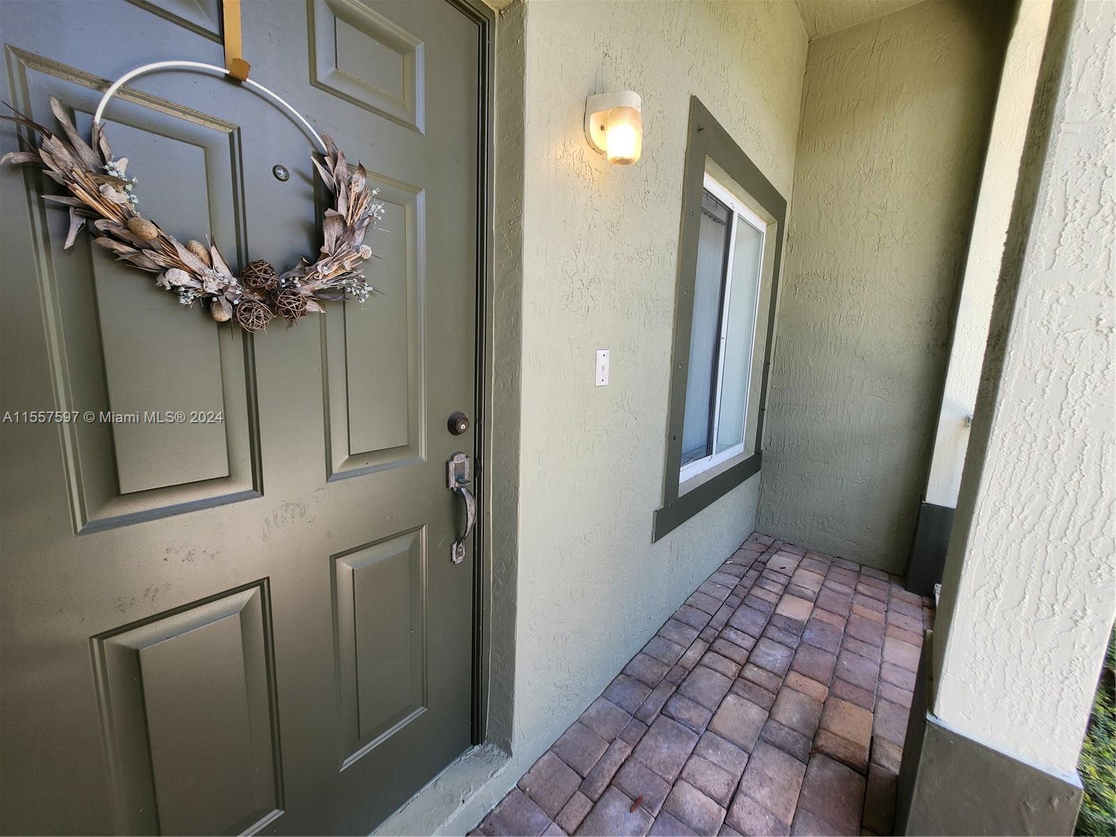 1963 SE 23rd Rd, Homestead, Florida 33035, 4 Bedrooms Bedrooms, ,3 BathroomsBathrooms,Residentiallease,For Rent,1963 SE 23rd Rd,A11557597