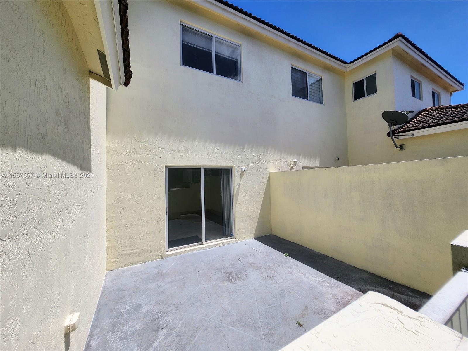 1963 SE 23rd Rd, Homestead, Florida 33035, 4 Bedrooms Bedrooms, ,3 BathroomsBathrooms,Residentiallease,For Rent,1963 SE 23rd Rd,A11557597