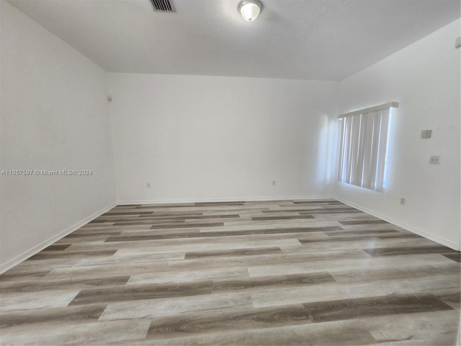 1963 SE 23rd Rd, Homestead, Florida 33035, 4 Bedrooms Bedrooms, ,3 BathroomsBathrooms,Residentiallease,For Rent,1963 SE 23rd Rd,A11557597