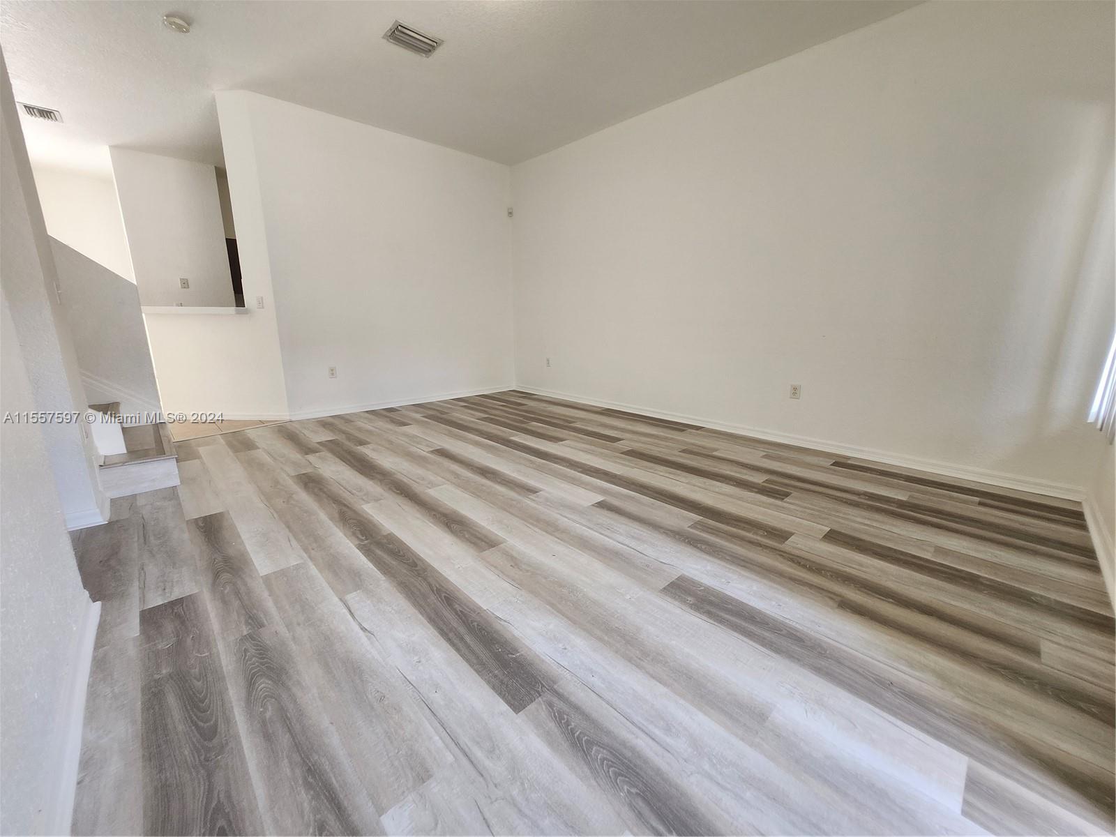 1963 SE 23rd Rd, Homestead, Florida 33035, 4 Bedrooms Bedrooms, ,3 BathroomsBathrooms,Residentiallease,For Rent,1963 SE 23rd Rd,A11557597