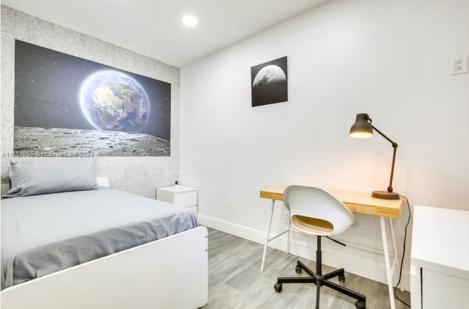 17001 NE 20th Ave 1, North Miami Beach, Florida 33162, 2 Bedrooms Bedrooms, ,1 BathroomBathrooms,Residentiallease,For Rent,17001 NE 20th Ave 1,A11557855