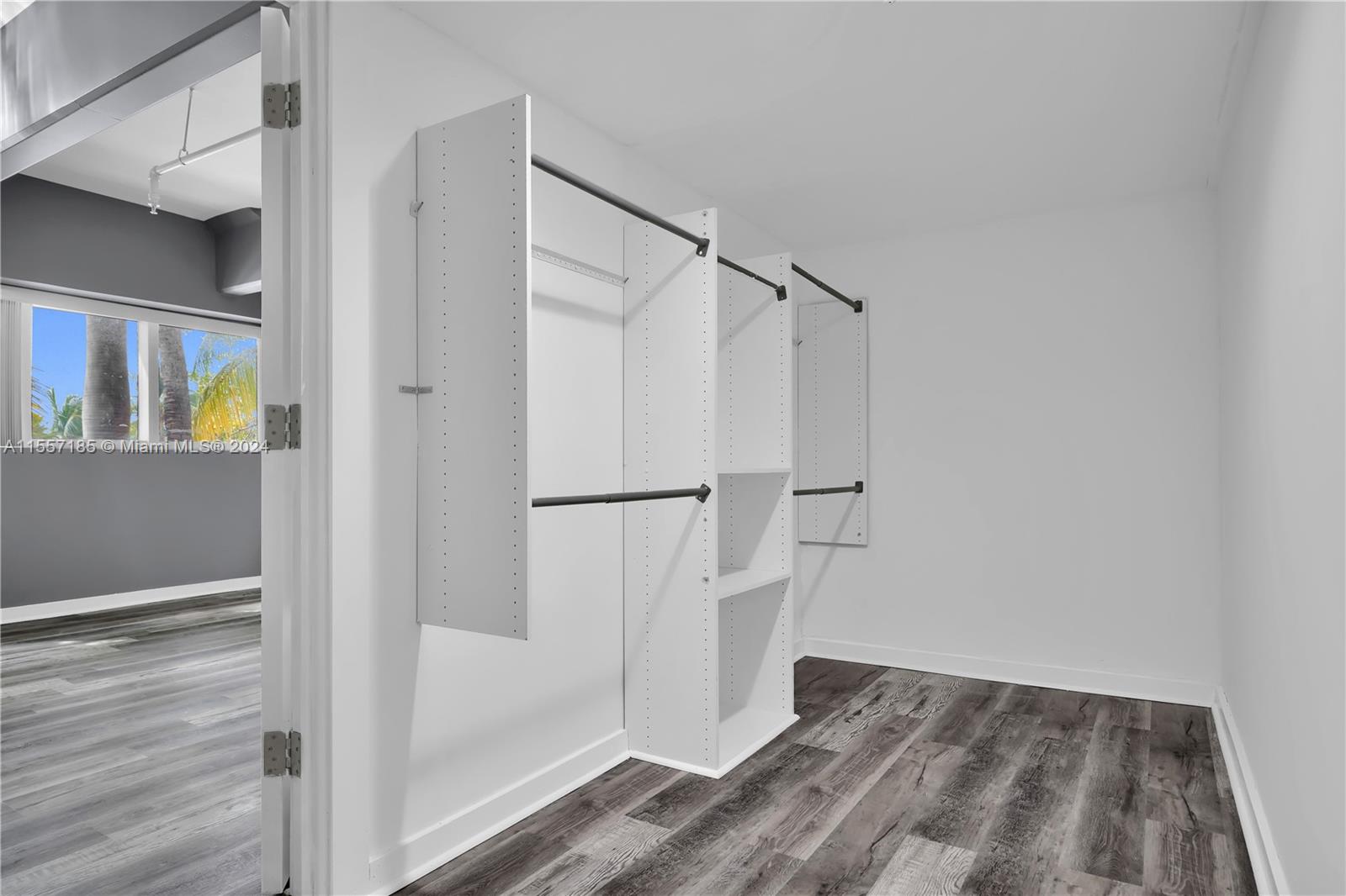 4332 Collins Ave 201, Miami Beach, Florida 33140, 3 Bedrooms Bedrooms, ,3 BathroomsBathrooms,Residentiallease,For Rent,4332 Collins Ave 201,A11557185