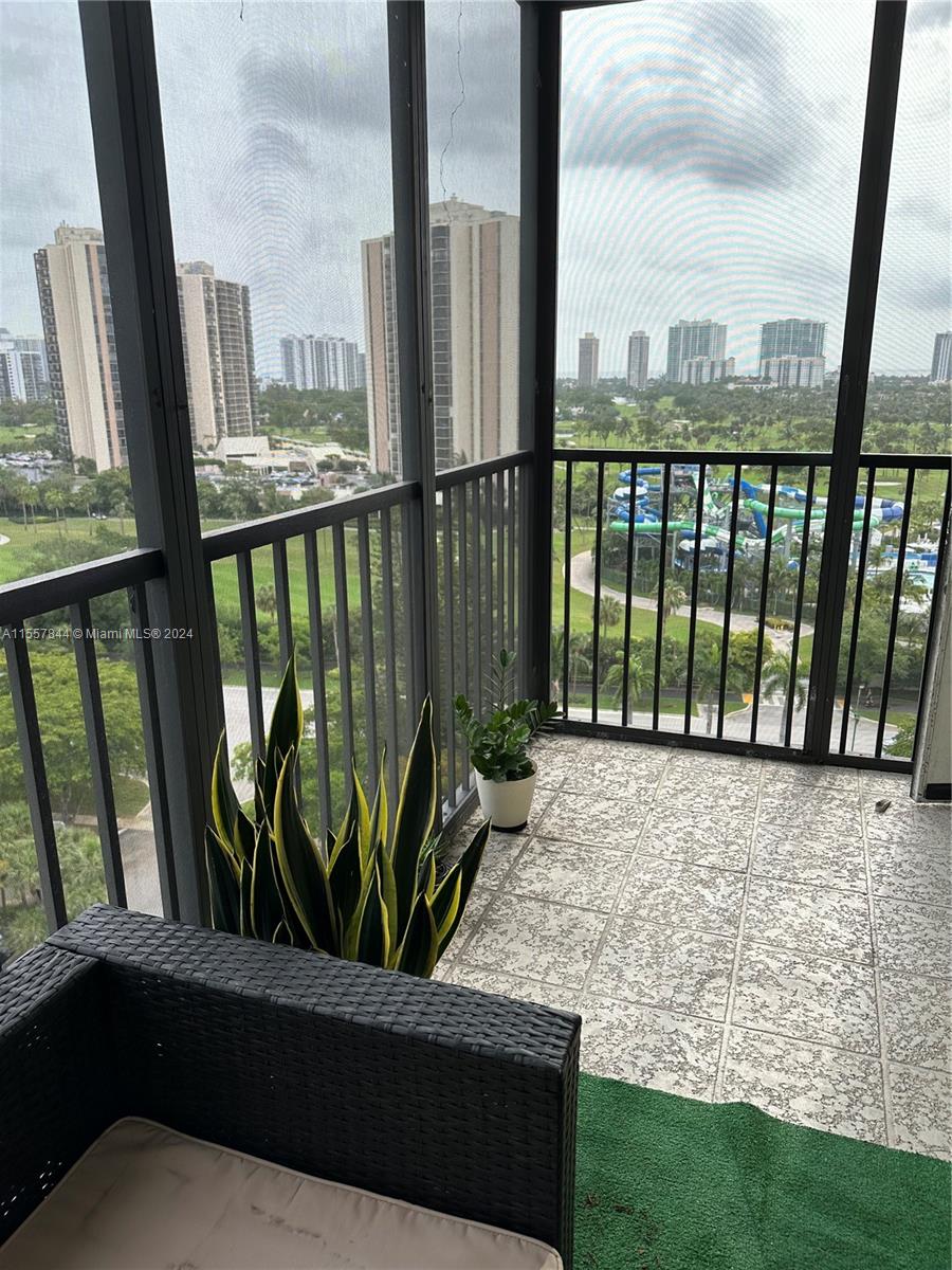 20100 W Country Club Dr 1503, Aventura, Florida 33180, 1 Bedroom Bedrooms, ,1 BathroomBathrooms,Residential,For Sale,20100 W Country Club Dr 1503,A11557844