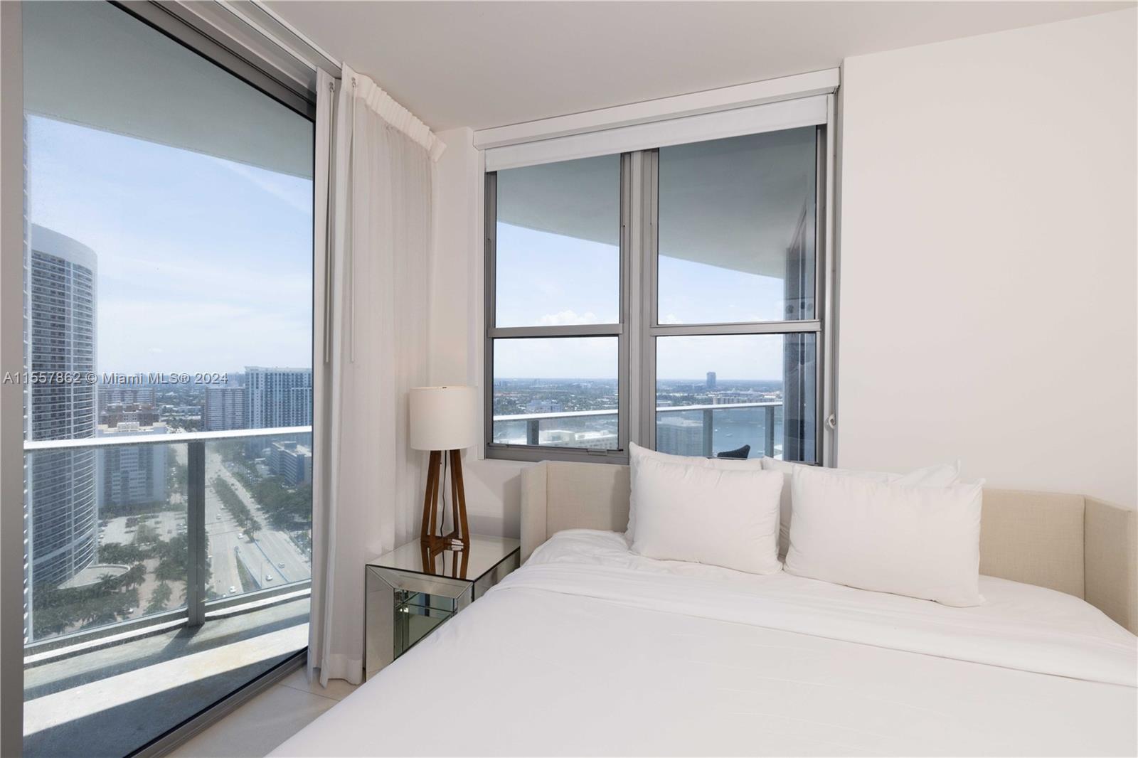 4111 S Ocean Dr 2111, Hollywood, Florida 33019, 2 Bedrooms Bedrooms, ,2 BathroomsBathrooms,Residential,For Sale,4111 S Ocean Dr 2111,A11557862