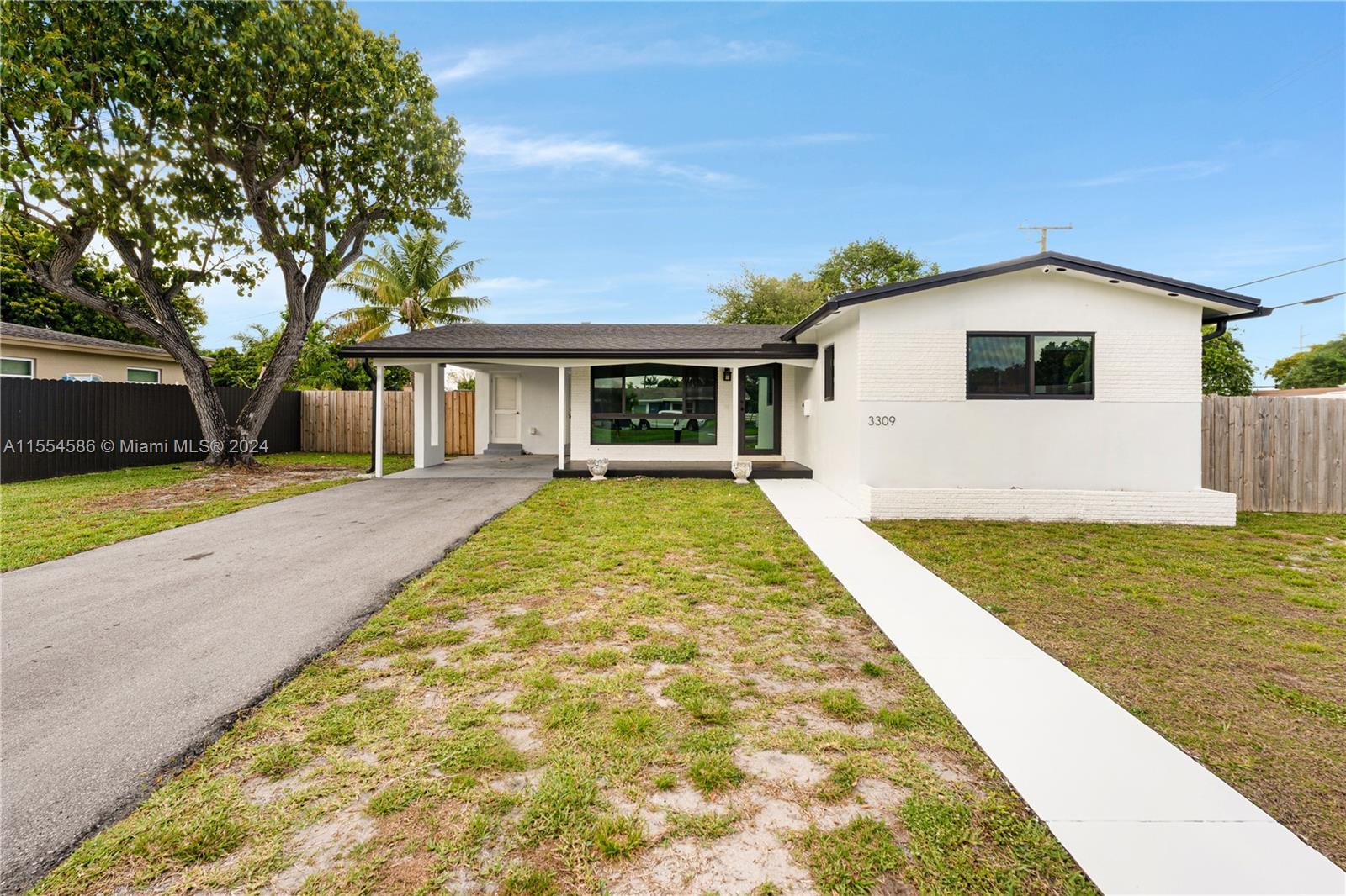 3309 Roosevelt St, Hollywood, Florida 33021, 3 Bedrooms Bedrooms, ,2 BathroomsBathrooms,Residential,For Sale,3309 Roosevelt St,A11554586
