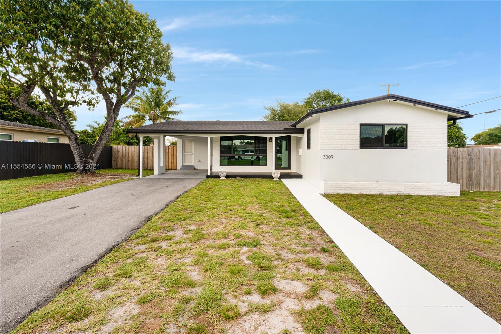 3309  Roosevelt St  For Sale A11554586, FL