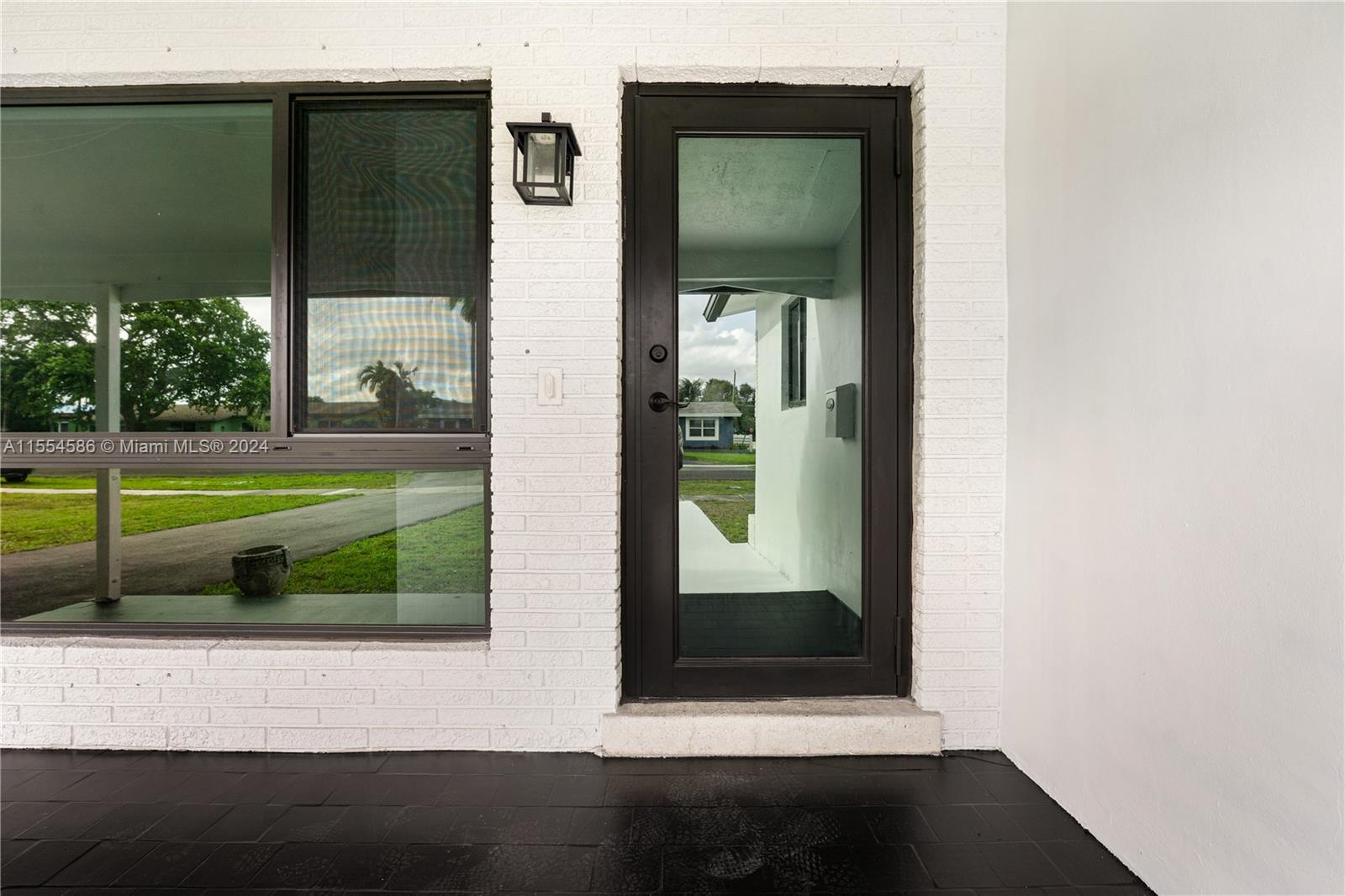 3309 Roosevelt St, Hollywood, Florida 33021, 3 Bedrooms Bedrooms, ,2 BathroomsBathrooms,Residential,For Sale,3309 Roosevelt St,A11554586