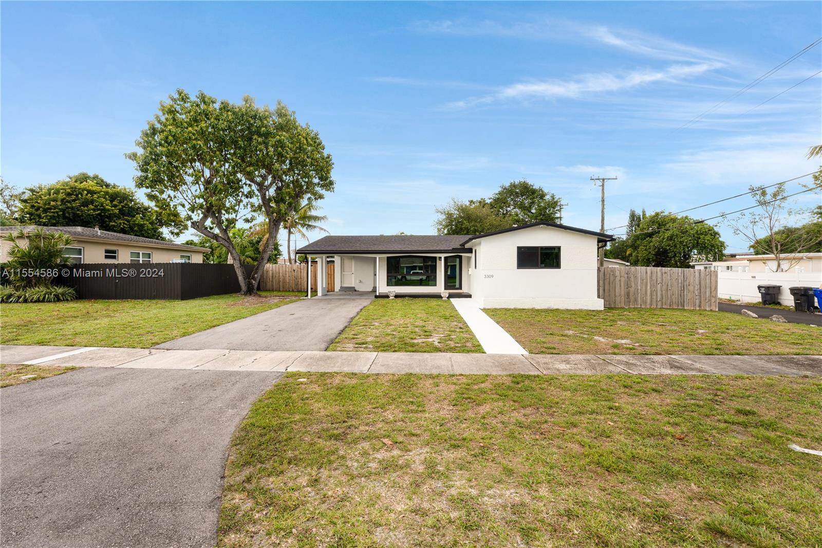 3309 Roosevelt St, Hollywood, Florida 33021, 3 Bedrooms Bedrooms, ,2 BathroomsBathrooms,Residential,For Sale,3309 Roosevelt St,A11554586