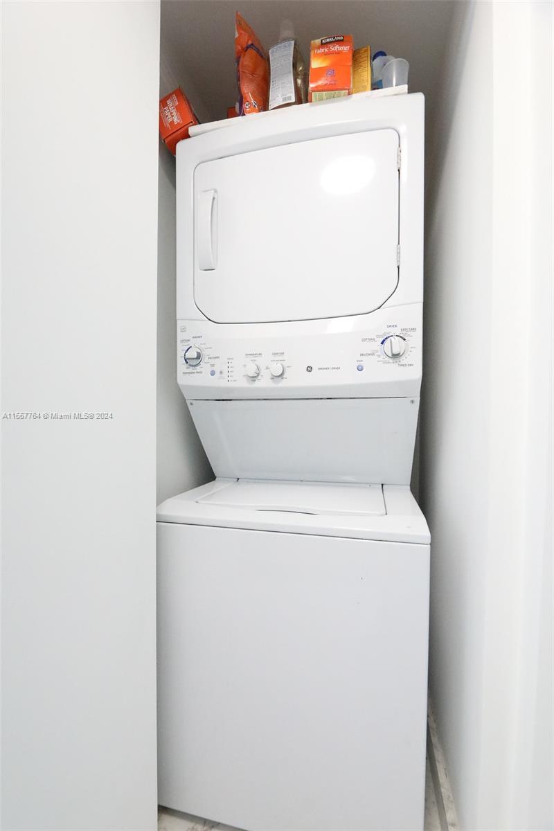 460 NE 28th St 3606, Miami, Florida 33137, 2 Bedrooms Bedrooms, ,2 BathroomsBathrooms,Residential,For Sale,460 NE 28th St 3606,A11557764