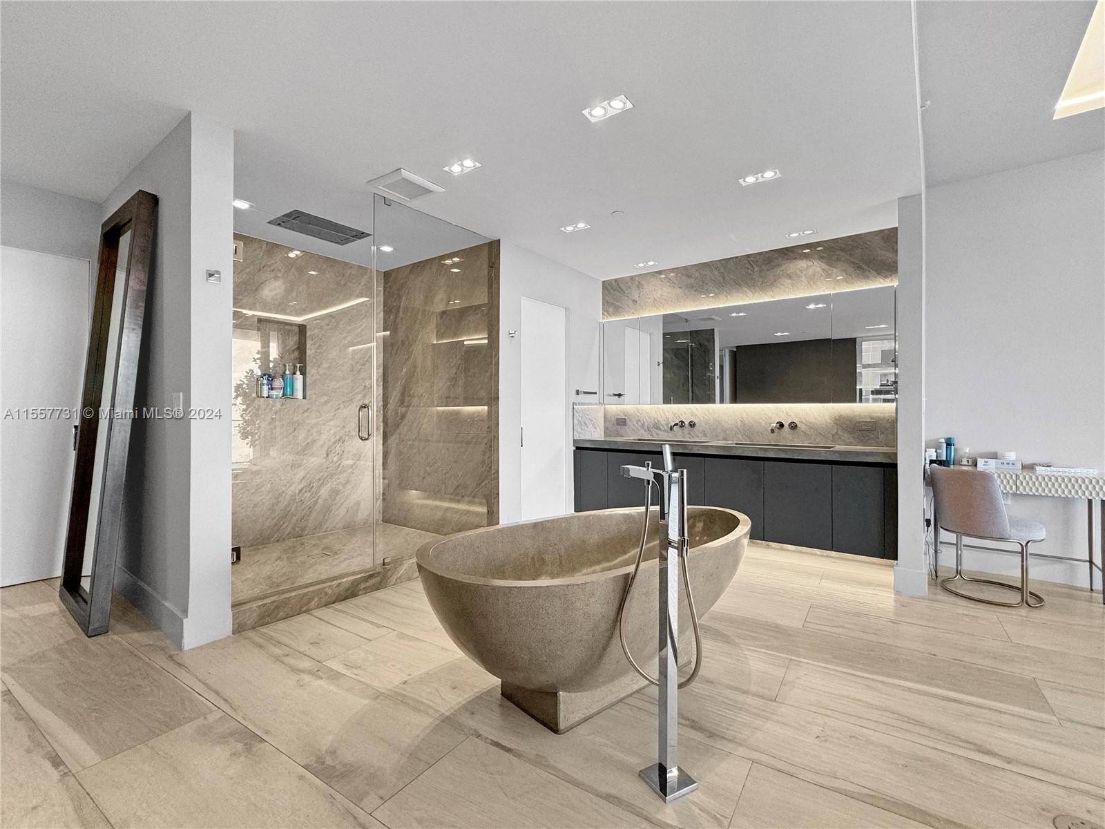 2020 N Bayshore Dr PH-4104, Miami, Florida 33137, 4 Bedrooms Bedrooms, ,4 BathroomsBathrooms,Residential,For Sale,2020 N Bayshore Dr PH-4104,A11557731