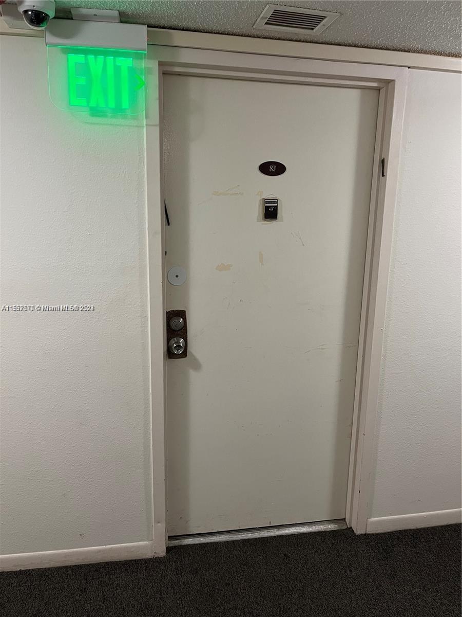 6900 Bay Dr 8J, Miami Beach, Florida 33141, 2 Bedrooms Bedrooms, ,2 BathroomsBathrooms,Residentiallease,For Rent,6900 Bay Dr 8J,A11557870