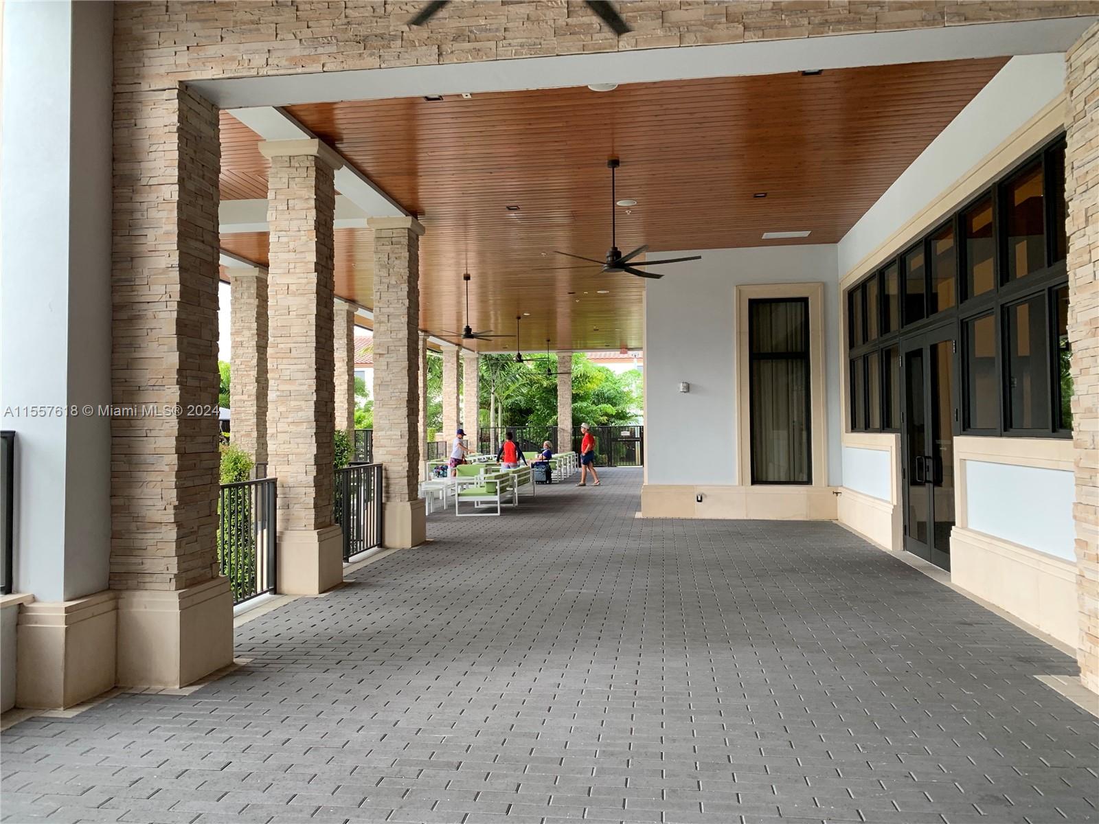 8015 NW 104 Ave 24, Doral, Florida 33178, 2 Bedrooms Bedrooms, ,2 BathroomsBathrooms,Residentiallease,For Rent,8015 NW 104 Ave 24,A11557618